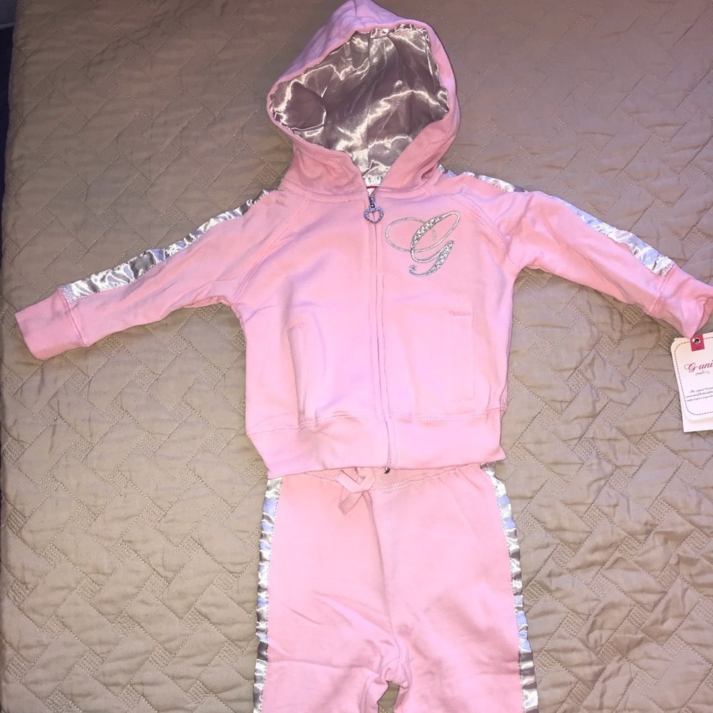 Girls size 12 months GUNIT outfit